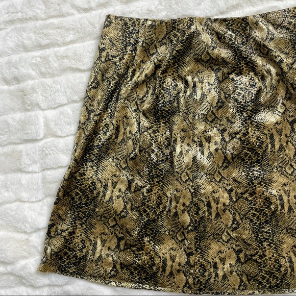 Vintage Metallic Gold Snakeskin Velvet Skirt Sz S - Picture 7 of 8